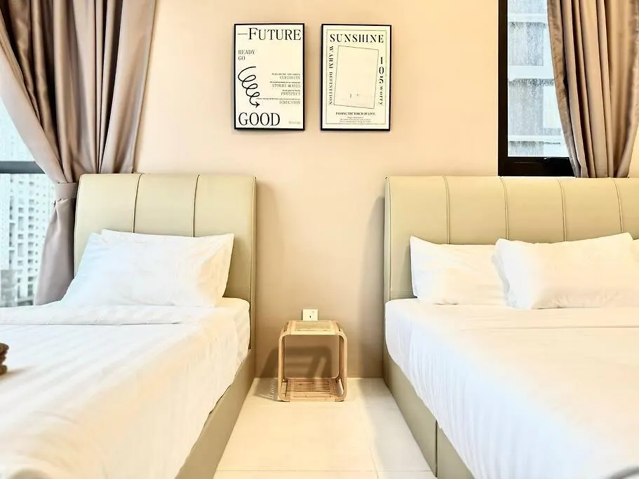 Urban Suites #Walnut 1Br 1Bath Suite #Infinity Pool #3Pax #1Queen 1Single #Quality Well Maintained #Private Host Jelutong Apartment