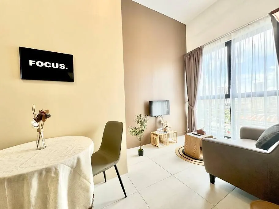 Apartment Urban Suites #Walnut 1Br 1Bath Suite #Infinity Pool #3Pax #1Queen 1Single #Quality Well Maintained #Private Host Jelutong