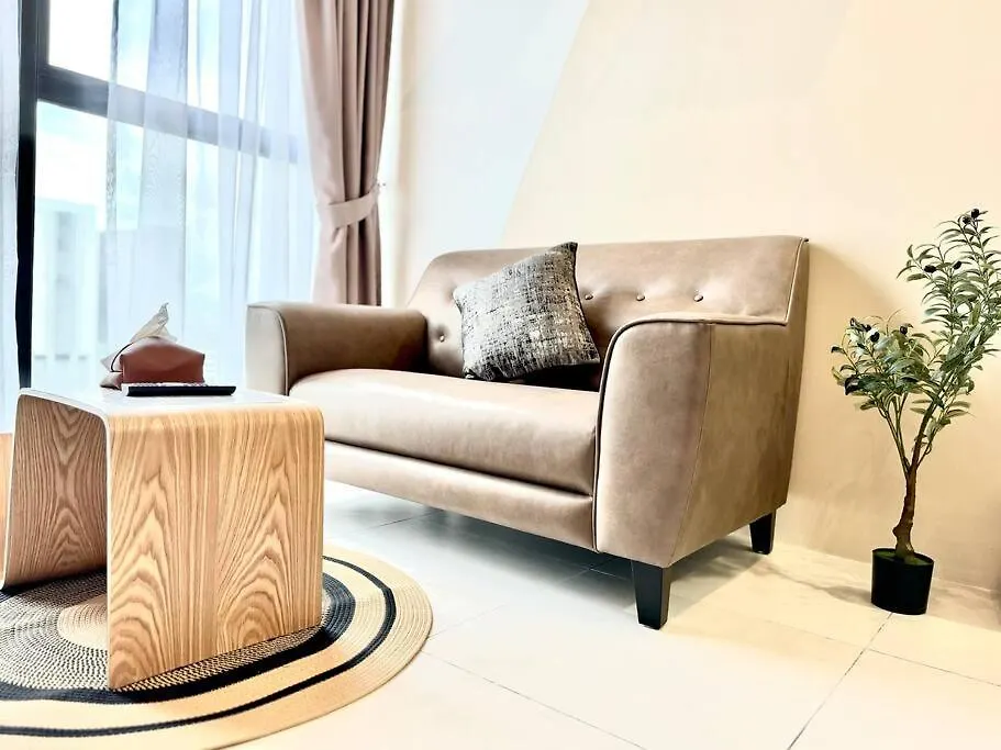 Apartment Urban Suites #Walnut 1Br 1Bath Suite #Infinity Pool #3Pax #1Queen 1Single #Quality Well Maintained #Private Host Jelutong