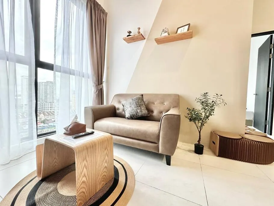 Urban Suites #Walnut 1Br 1Bath Suite #Infinity Pool #3Pax #1Queen 1Single #Quality Well Maintained #Private Host contacts
